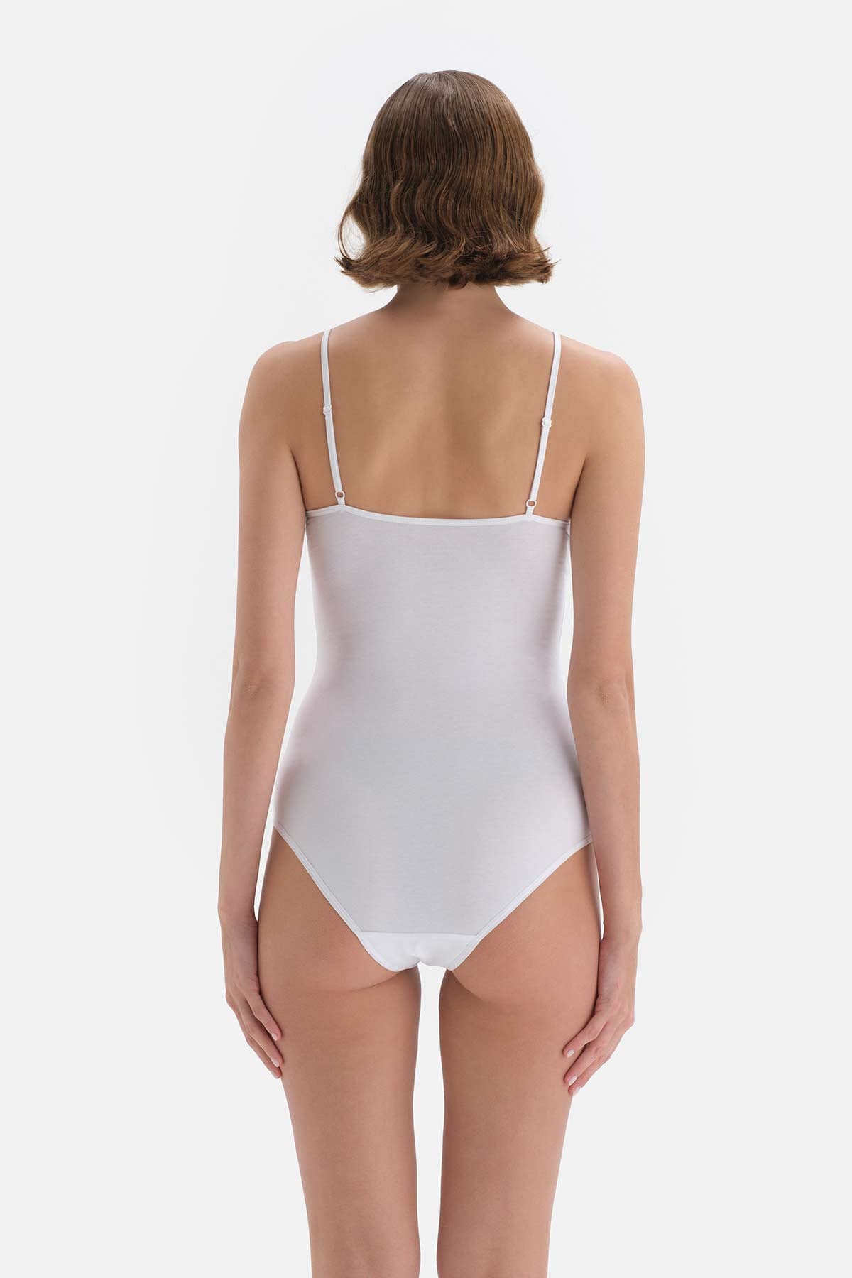 WHITE BASIC UNDERWEAR TOP