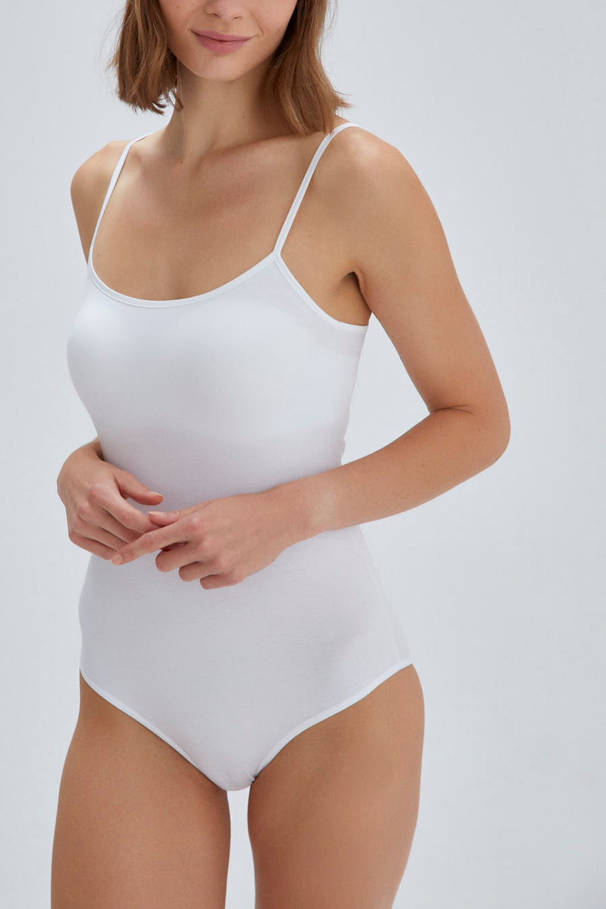 WHITE BASIC UNDERWEAR TOP