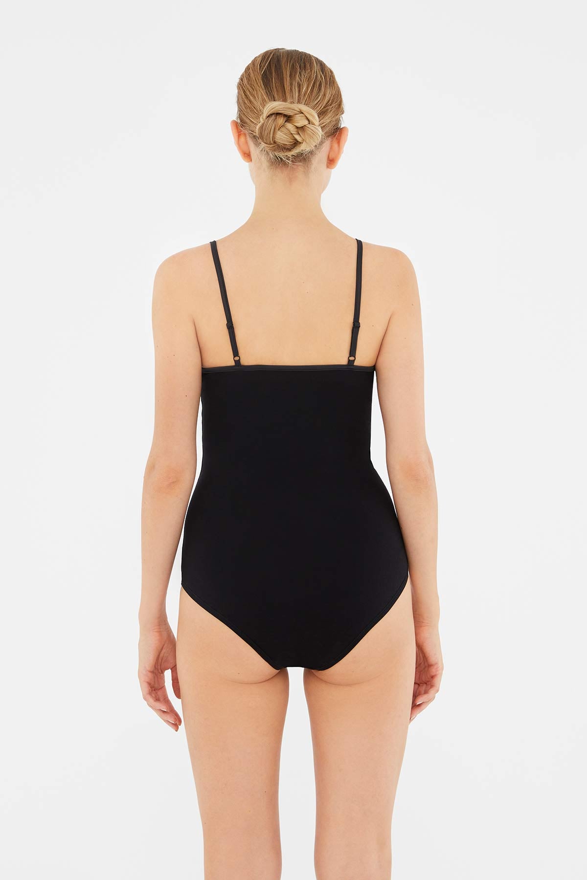 BLACK BASIC UNDERWEAR TOP