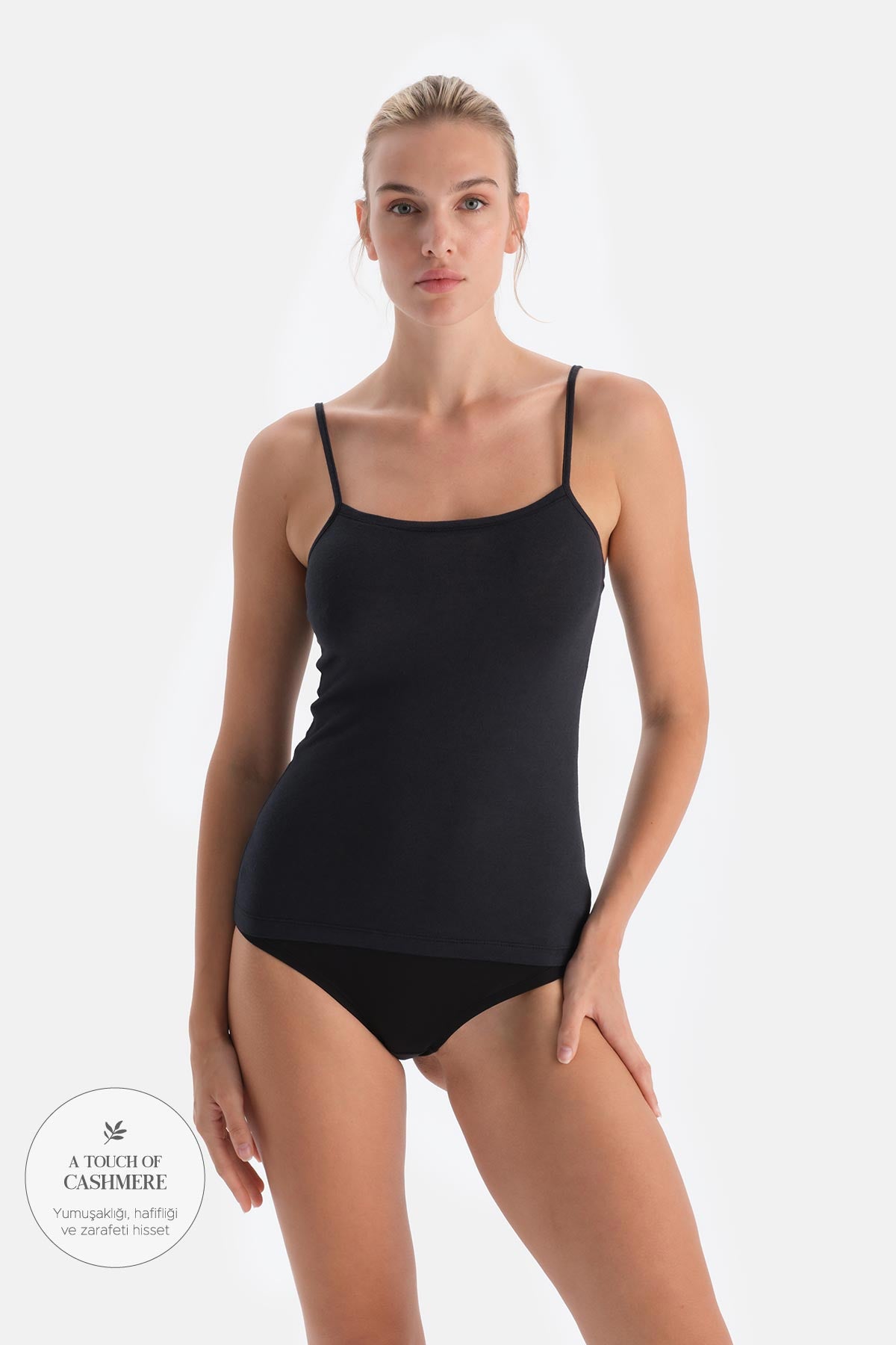 Siyah Modal Askılı Kaşmir Atlet
