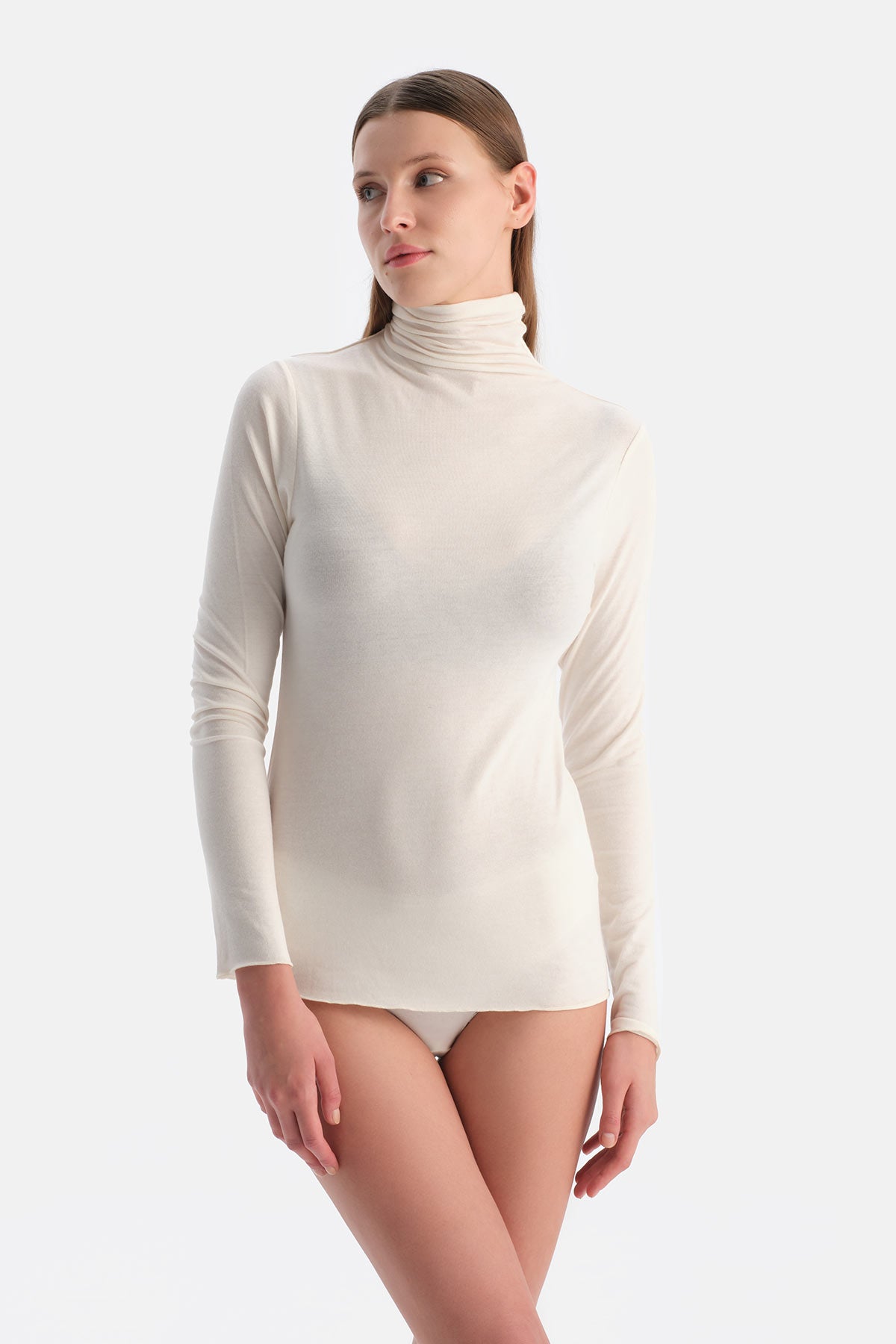 Ekru Modal Kaşmir Boğazlı Uzun Kollu Üst