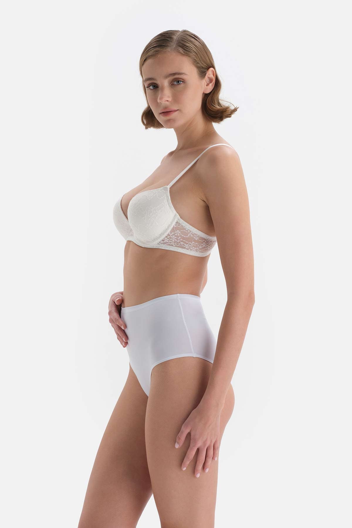 WHITE BASIC UNDERWEAR BOTTOM