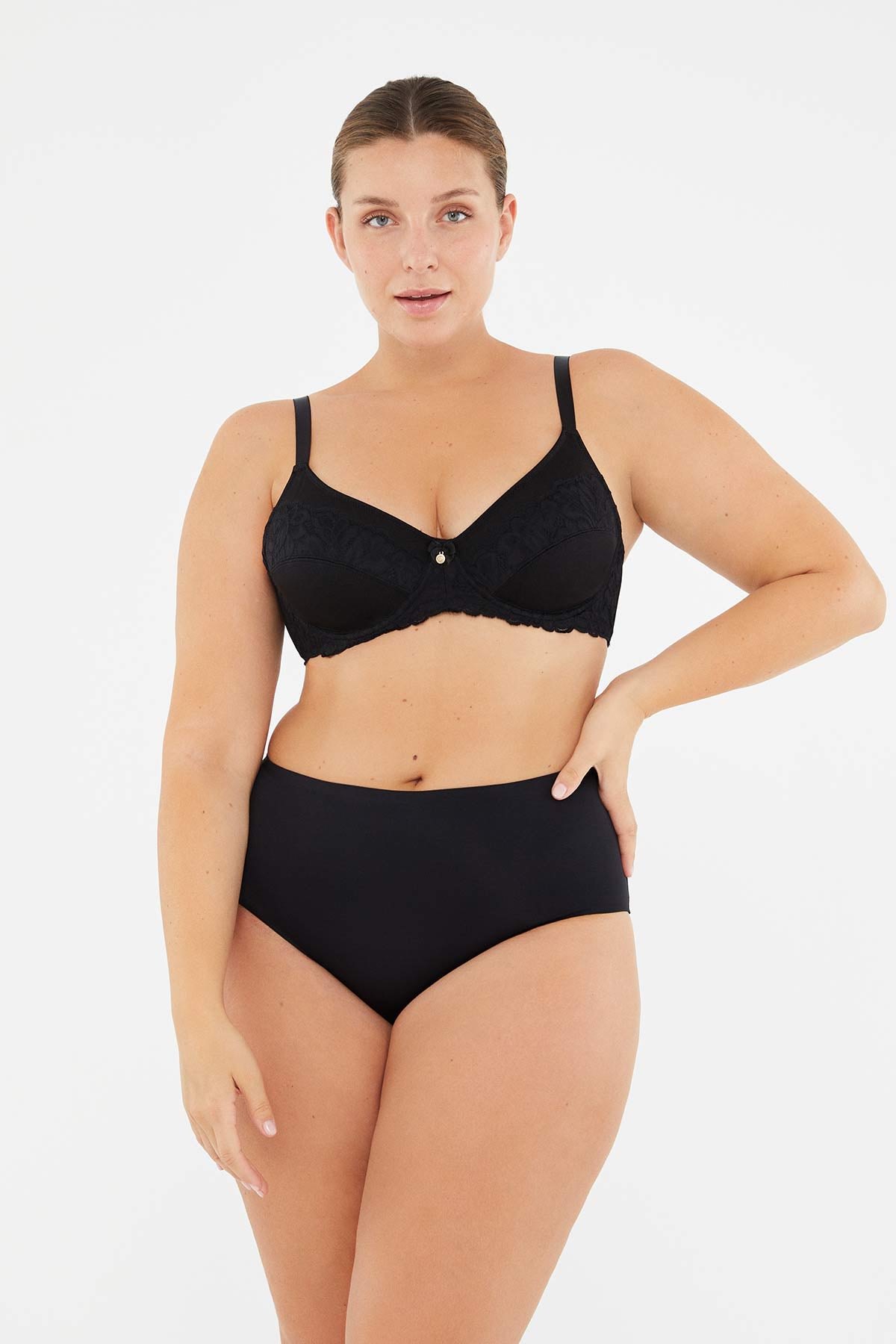 BLACK BASIC UNDERWEAR BOTTOM