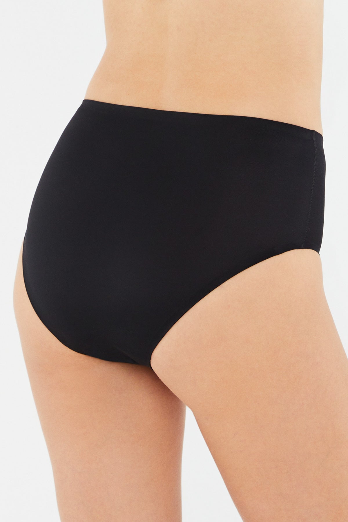BLACK BASIC UNDERWEAR BOTTOM