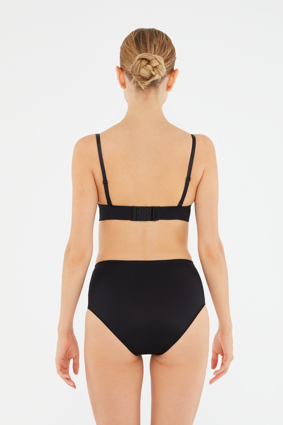 BLACK BASIC UNDERWEAR BOTTOM