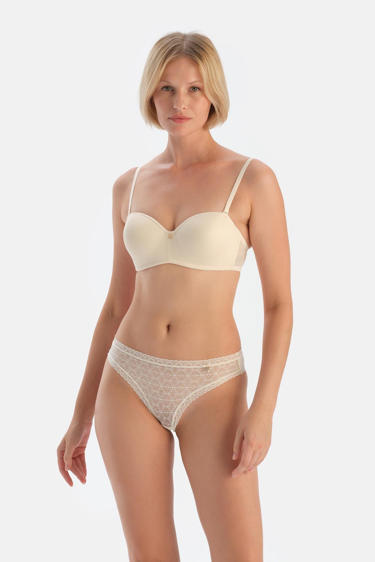 Ekru Almıra Straplez Boş Cup Tek Sütyen
