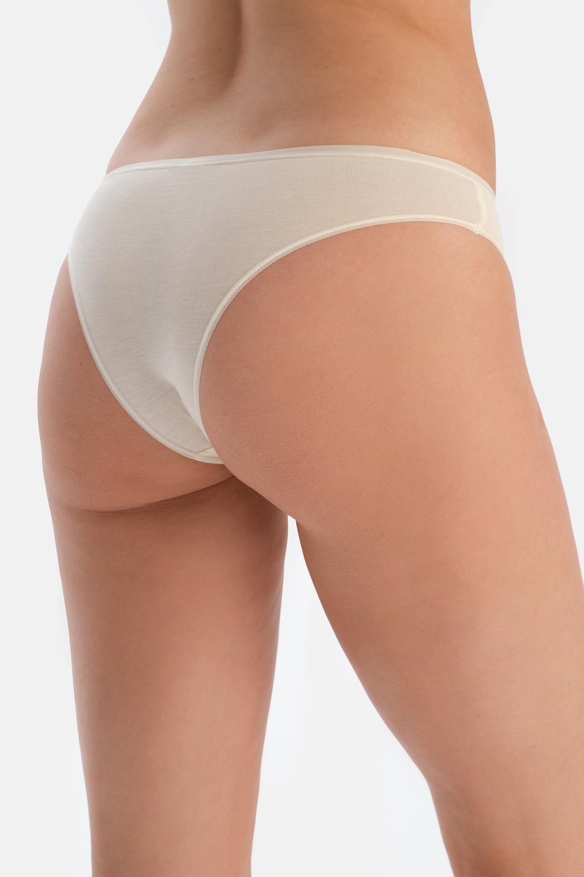 ECRU BRAZILLIAN PANTY