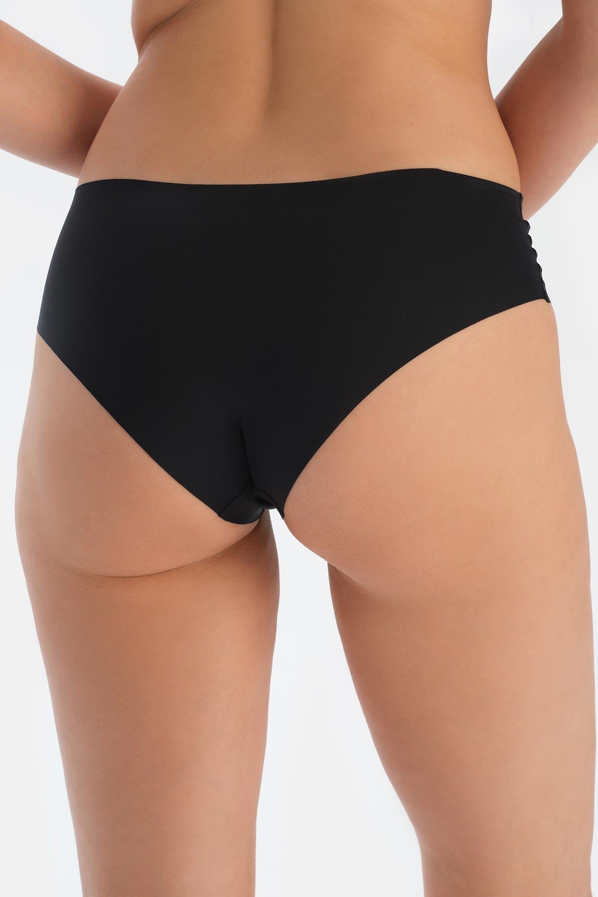 Siyah Lazer Kesim Hipster Külot