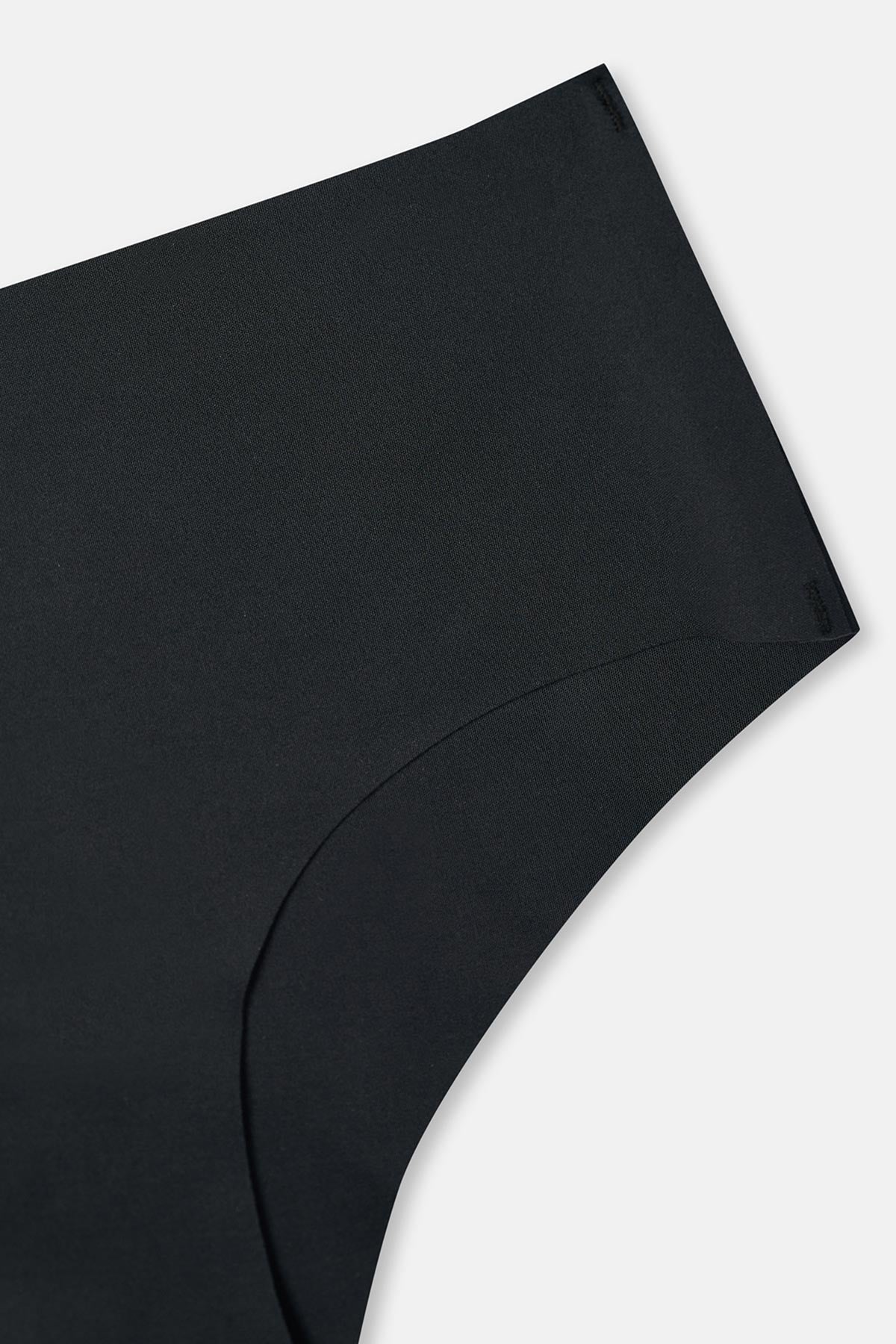 Siyah Lazer Kesim Hipster Külot