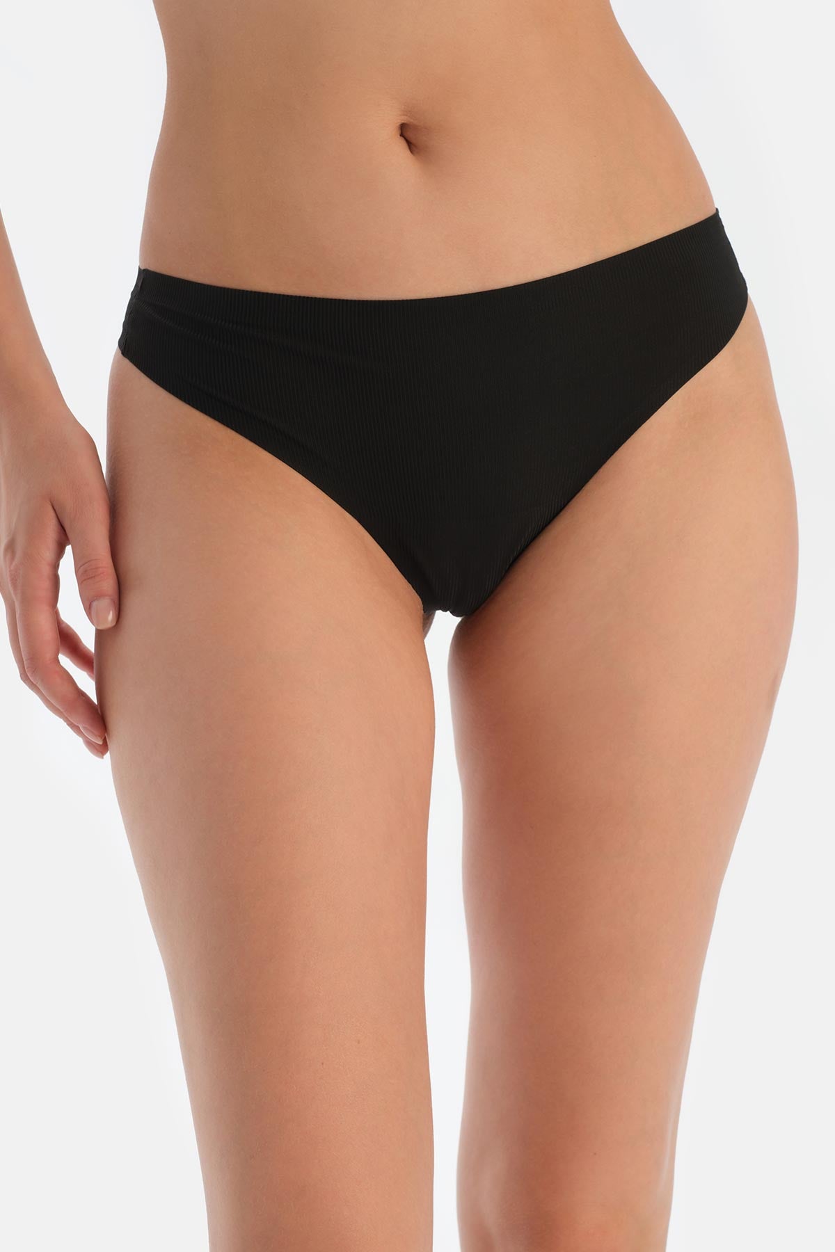 Siyah Kaşkorse Thong Külot