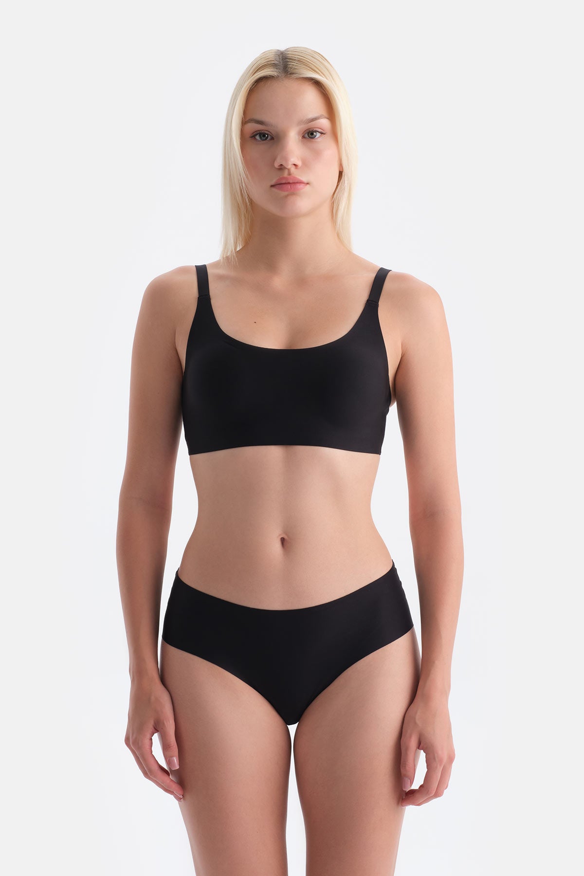 Siyah Travel Katlanır Hipster Külot