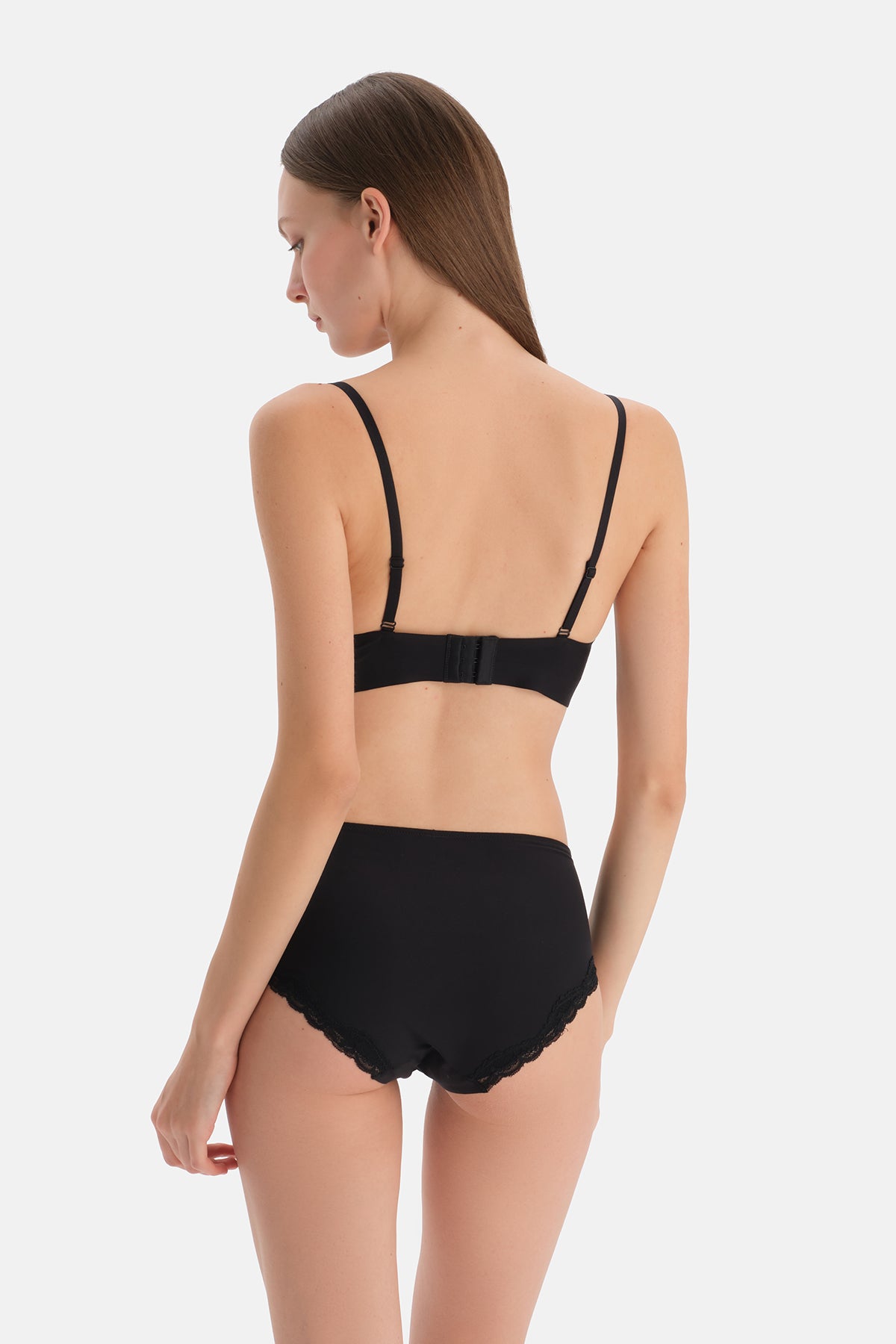 Siyah Dantel Detaylı Brief Külot