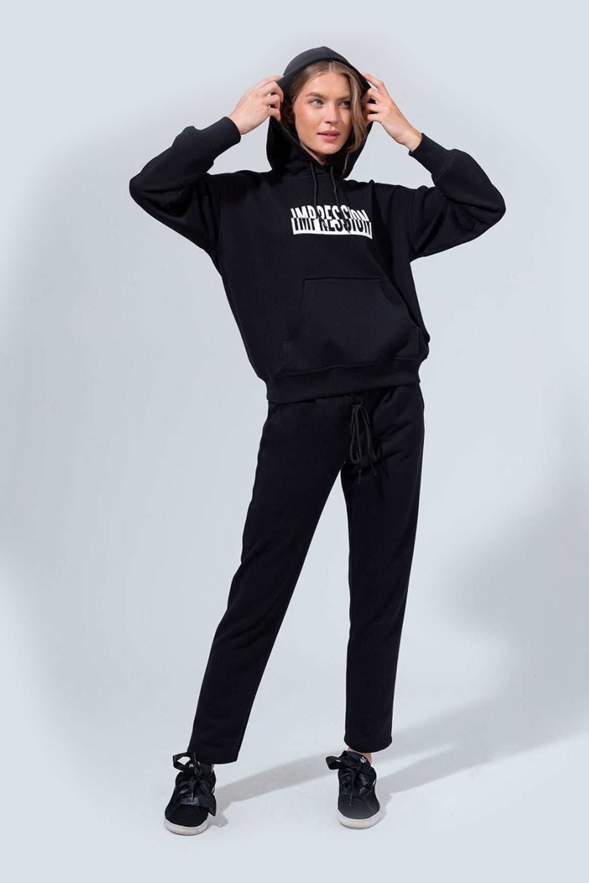 BLACK ONE PIECE TOP