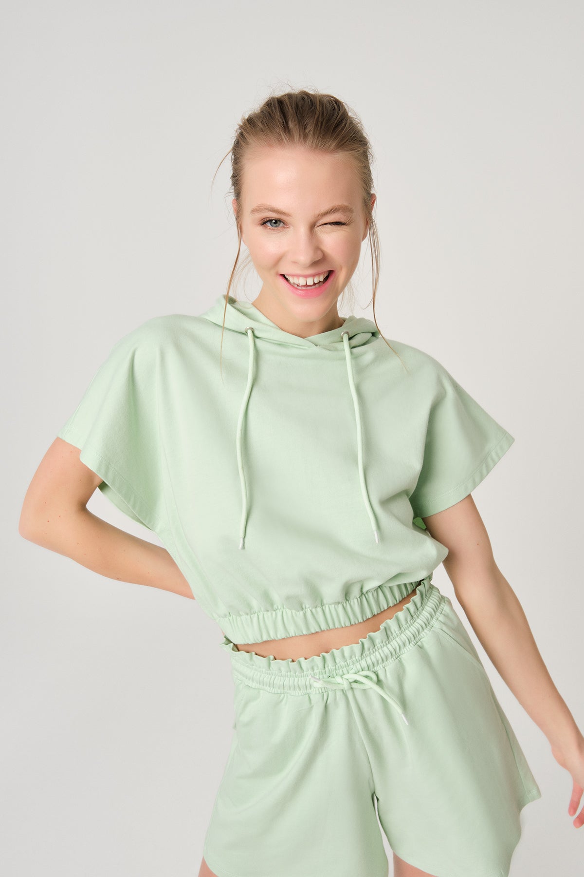 MINT GREEN SWEATSHIRT