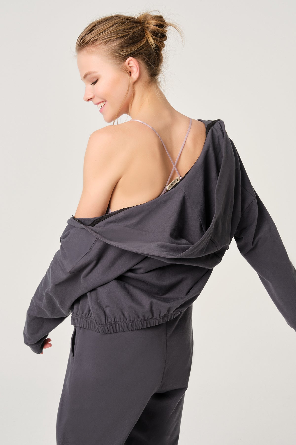 ANTHRACITE SWEATSHIRT