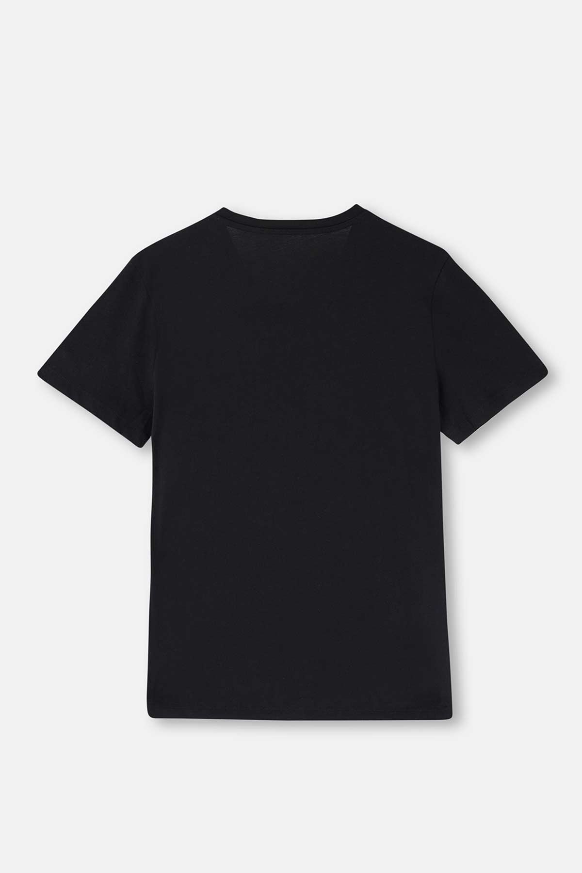 BLACK T-SHIRT