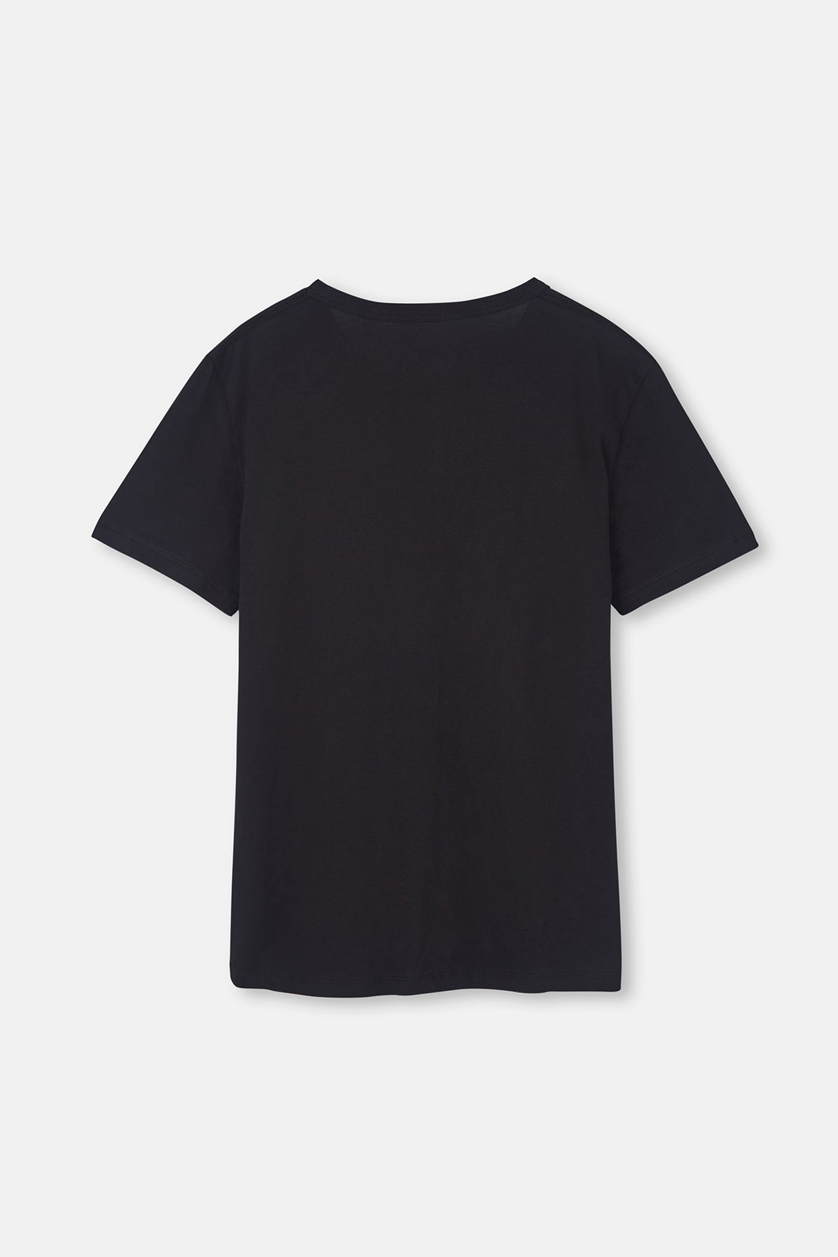 BLACK T-SHIRT