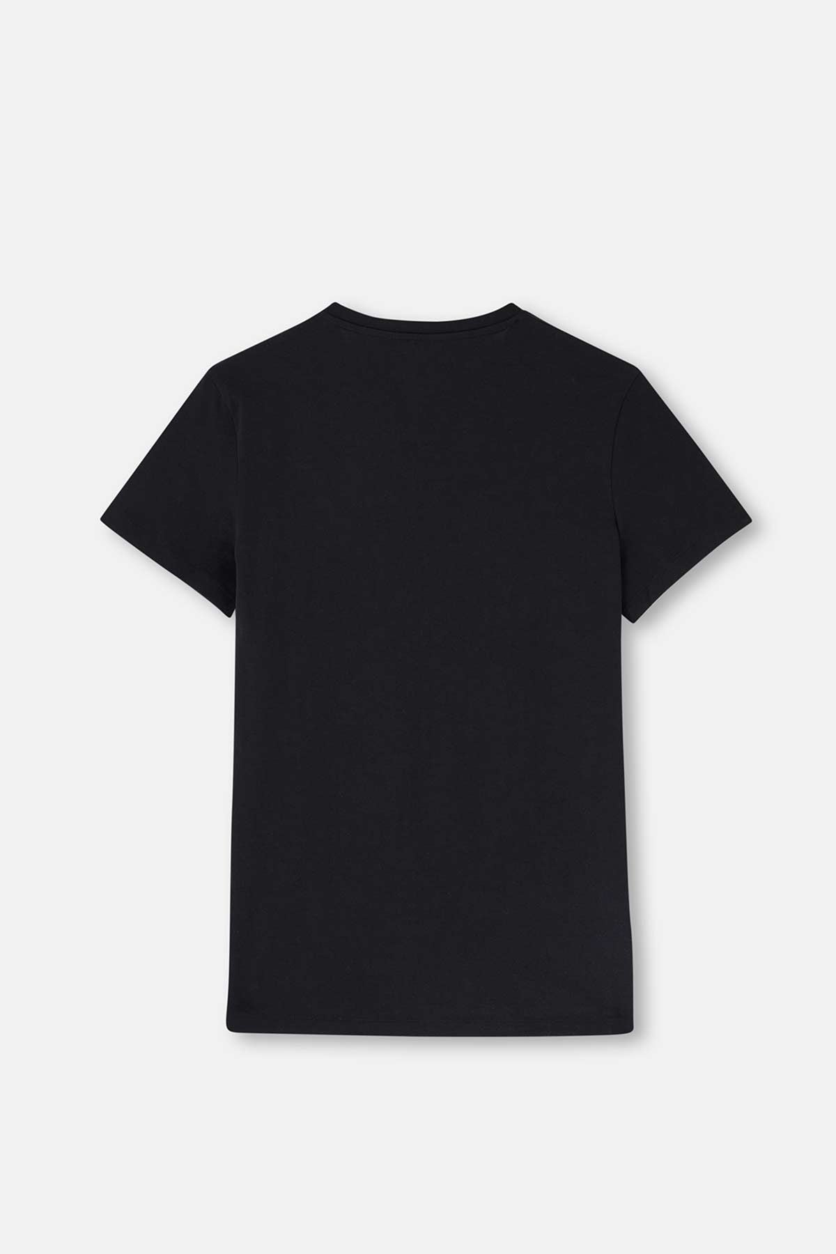 BLACK T-SHIRT