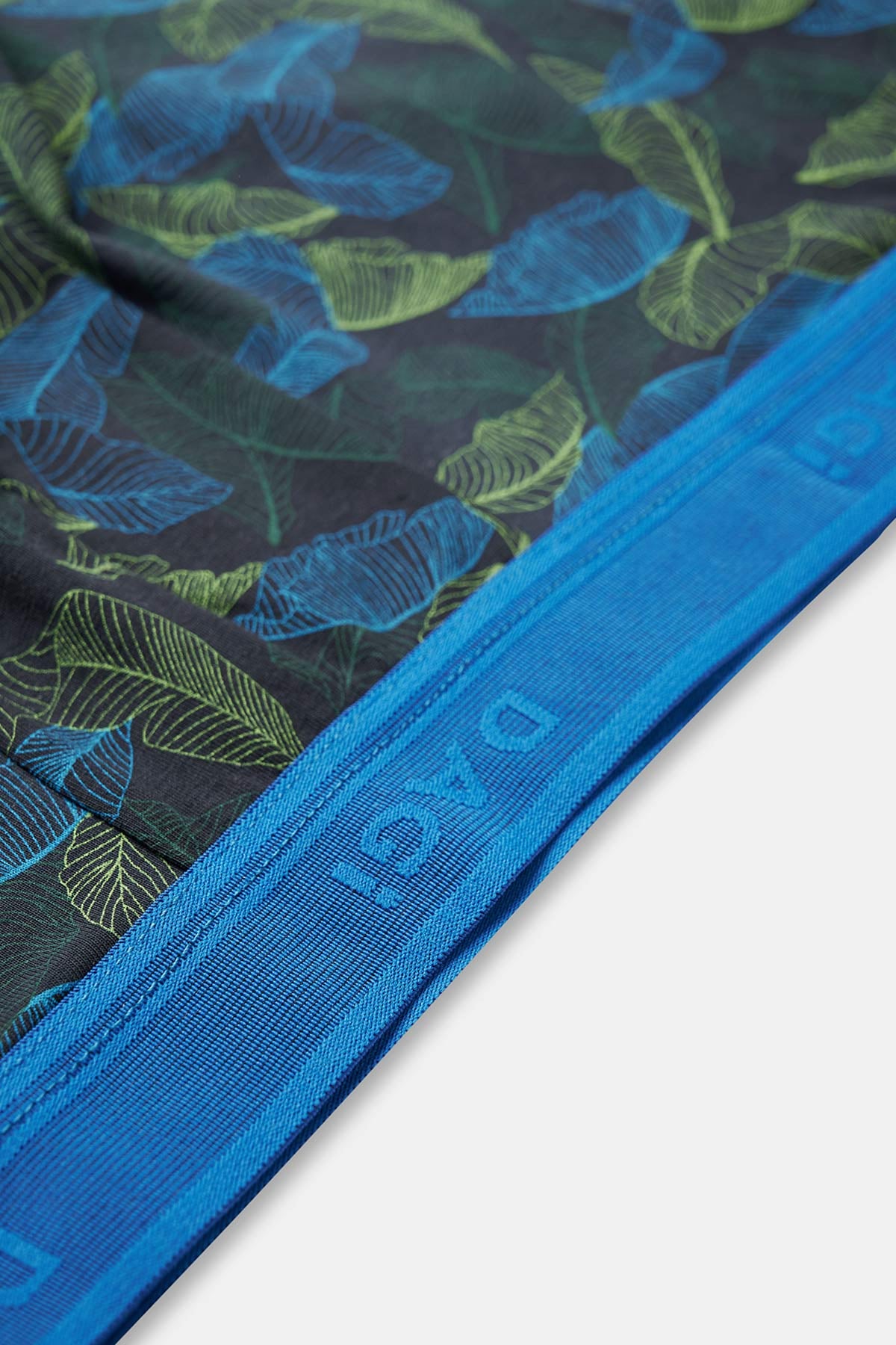 Siyah Saks Compact Yaprak Boxer