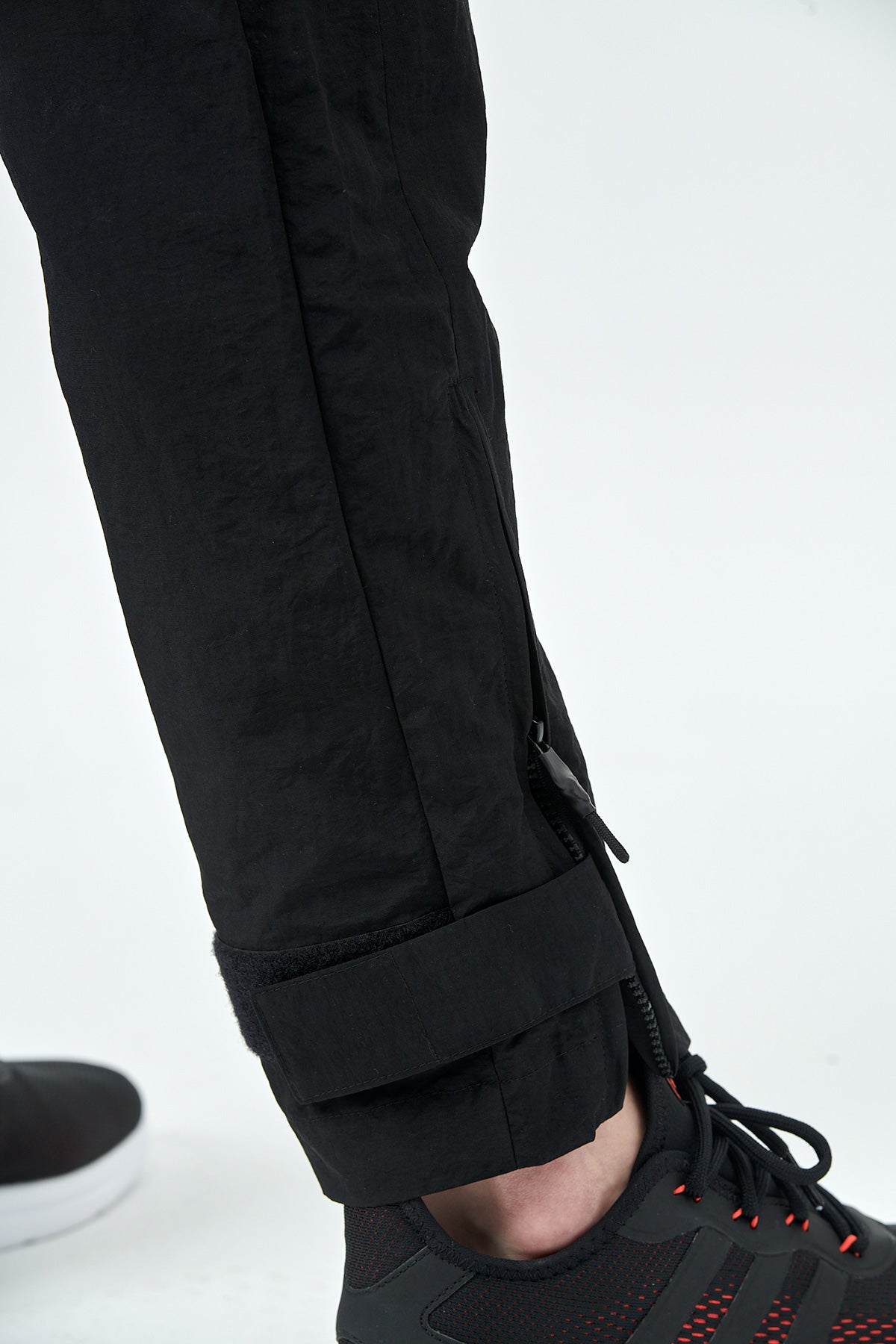 BLACK ONE PIECE TOP- ONE PIECE BOTTOM