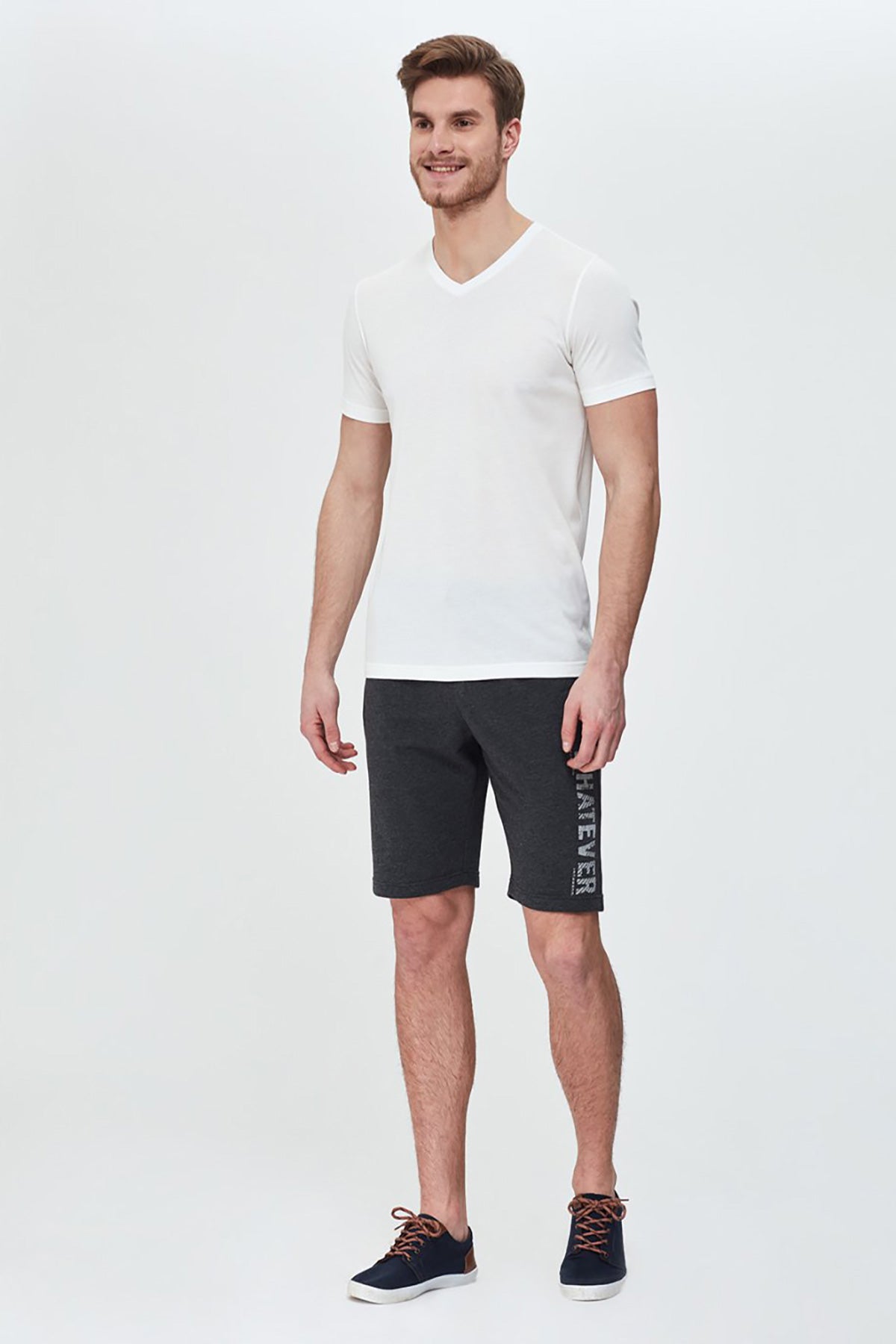 Ekru Mod.V Yaka T-Shırt