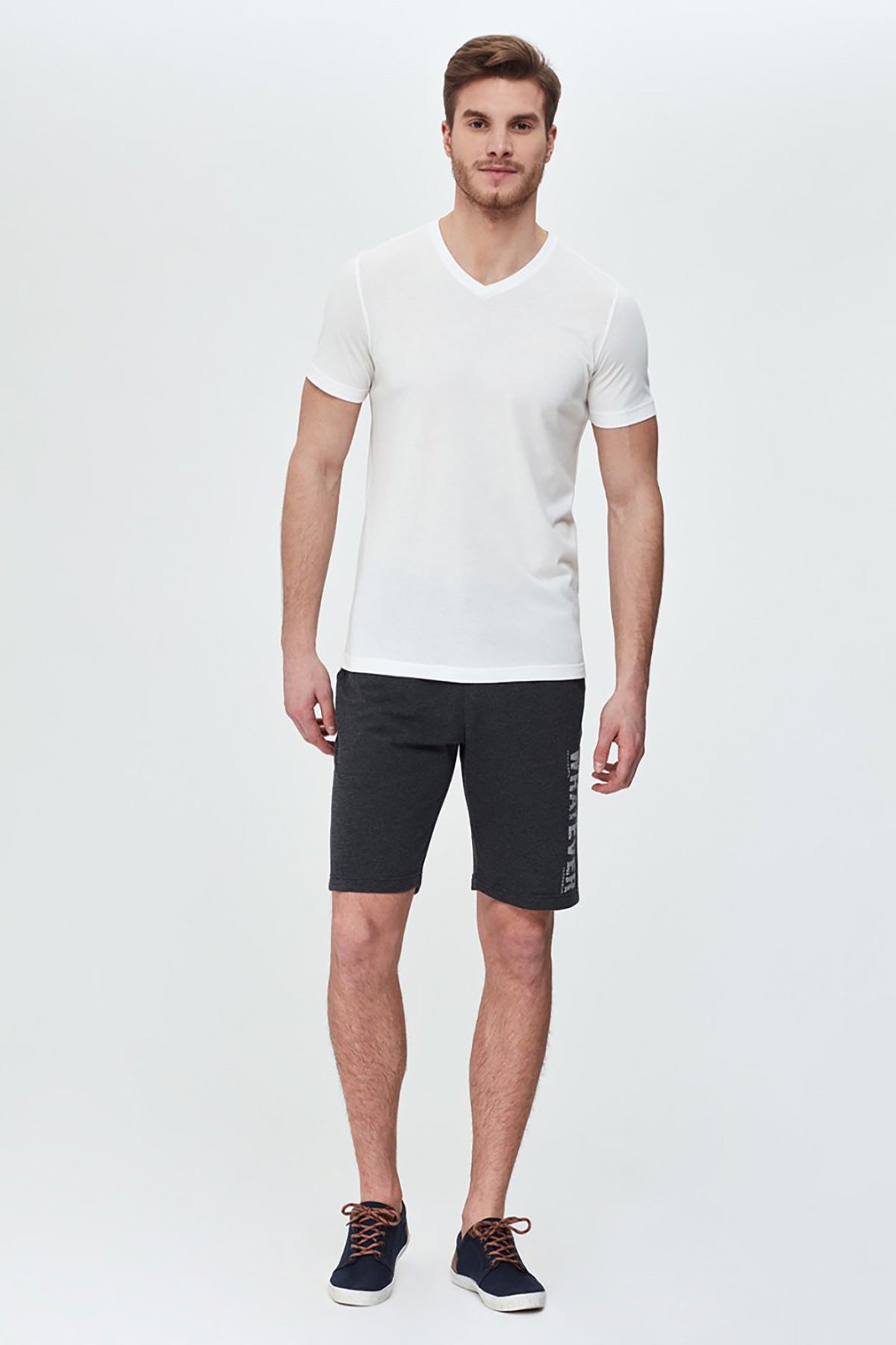 Ekru Mod.V Yaka T-Shırt