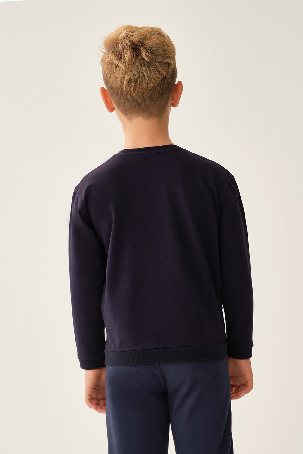NAVY SWEATSHIRT