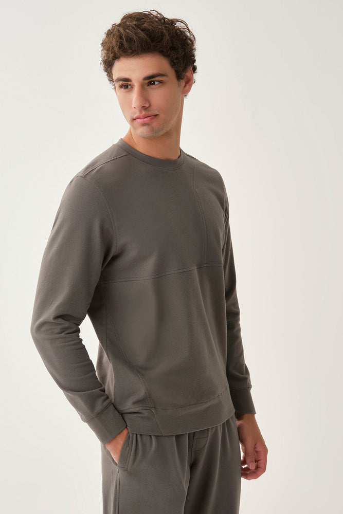 GREY SWEATSHIRT