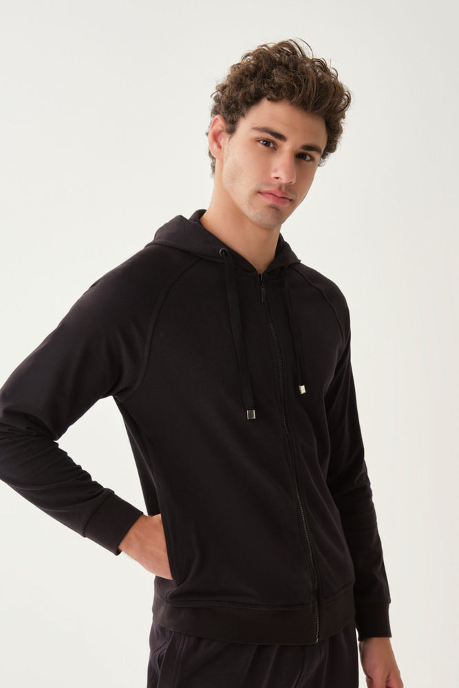 BLACK SWEATSHIRT