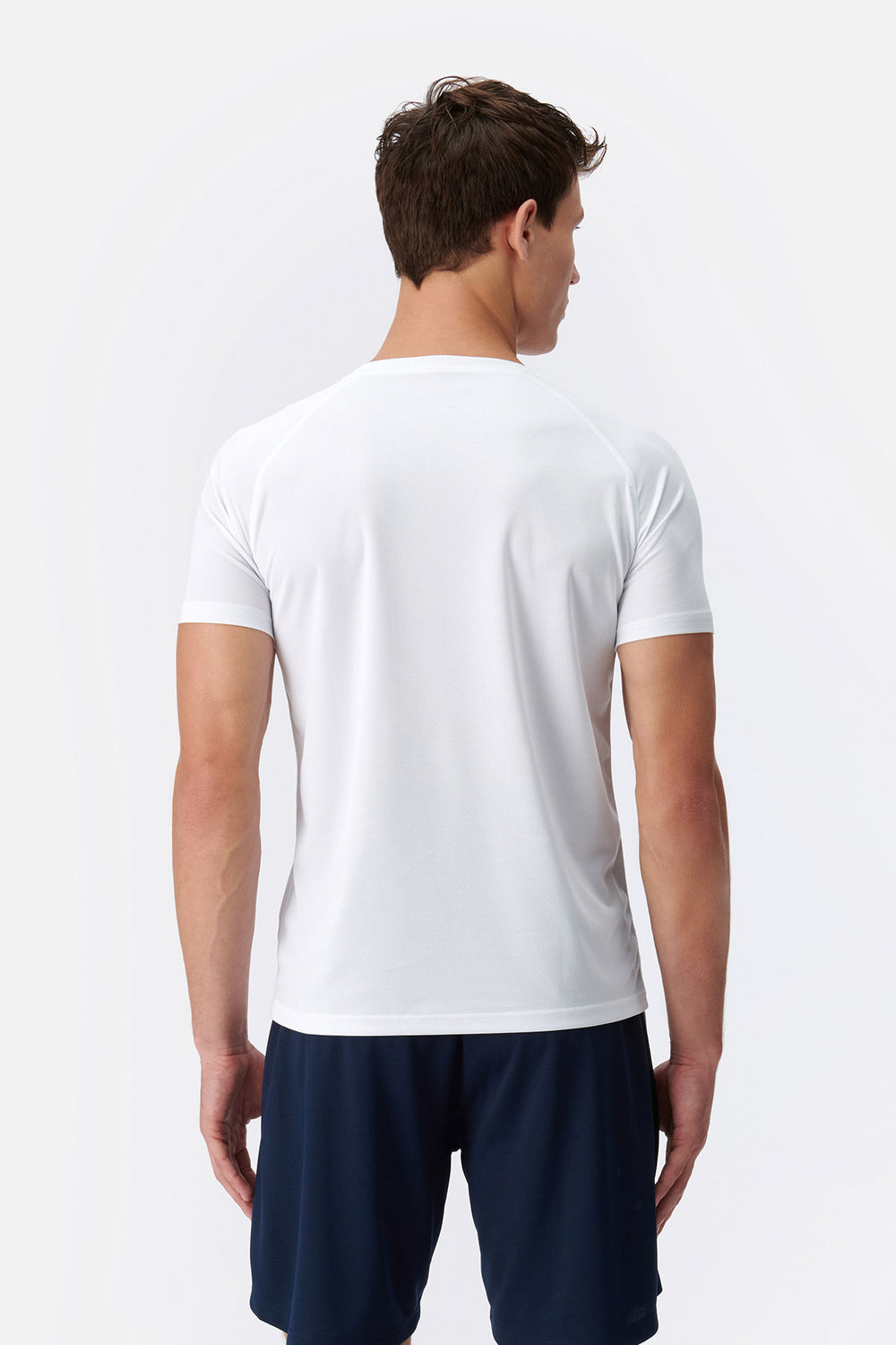 WHITE T-SHIRT