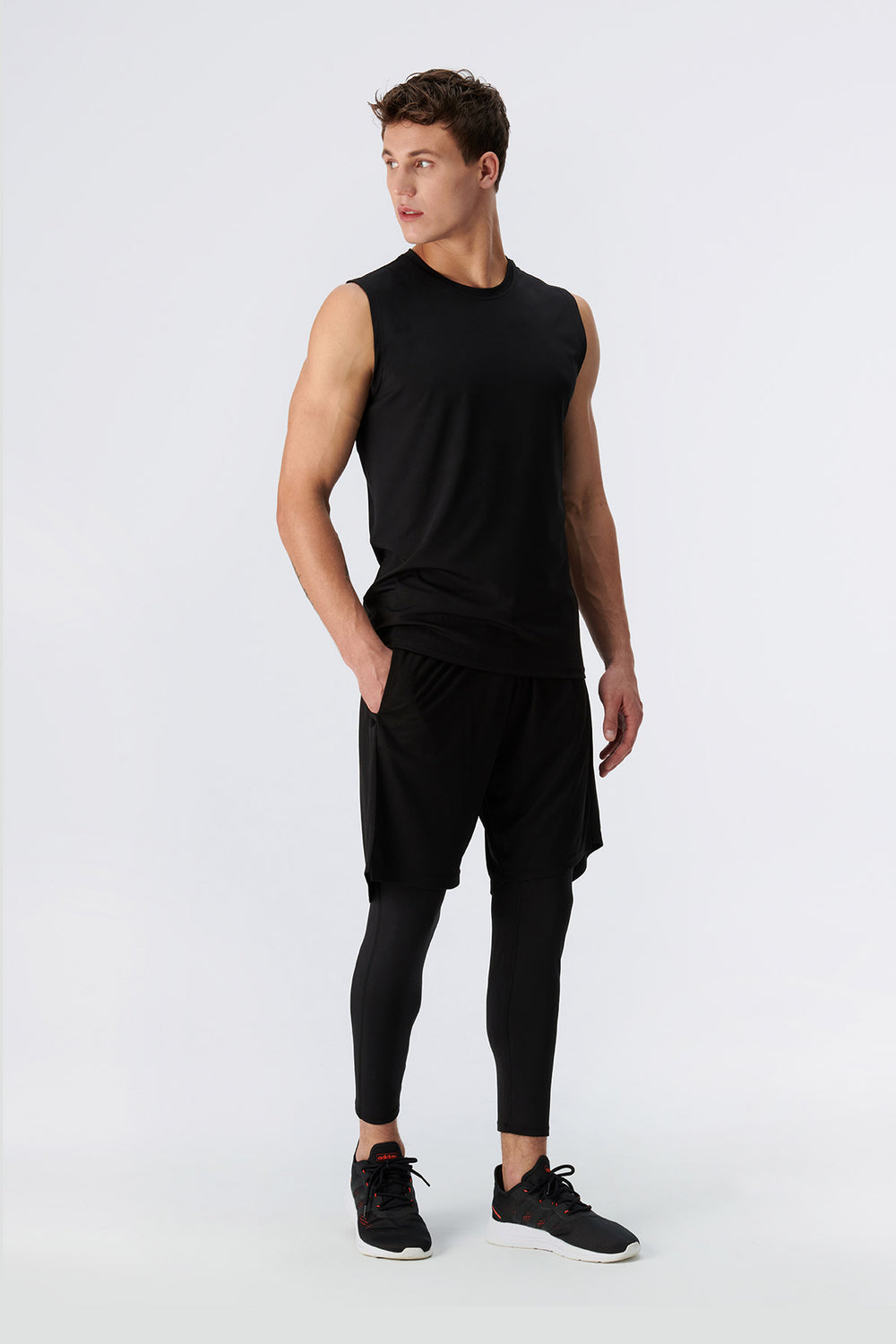 BLACK TANKTOP