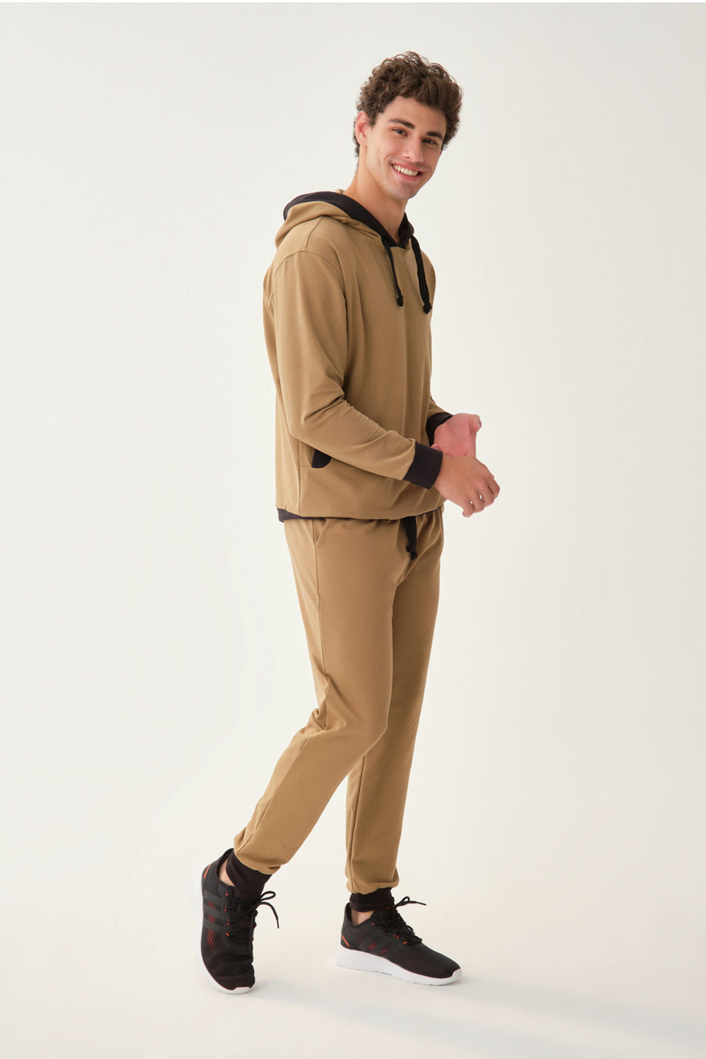 LIGHT BROWN TRACKSUIT BOTTOM