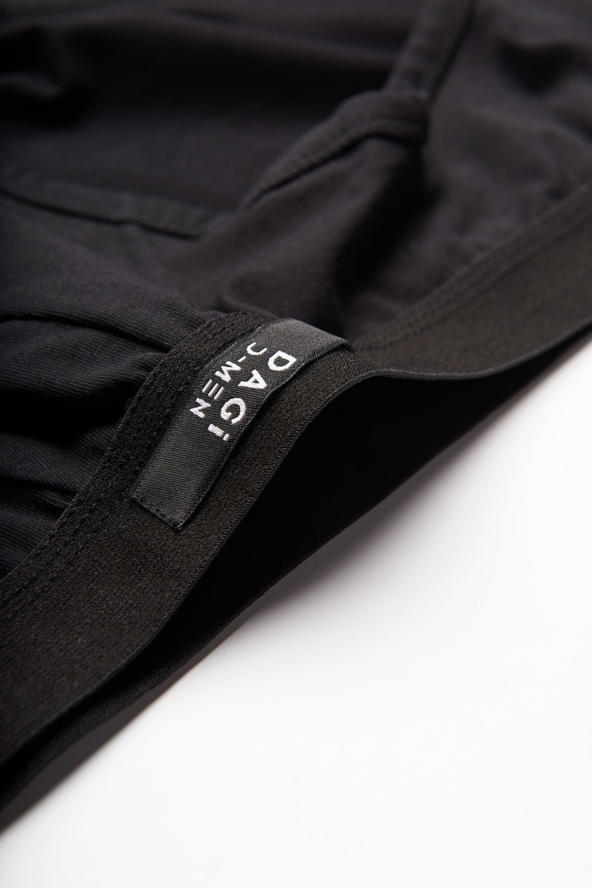 BLACK SLIP