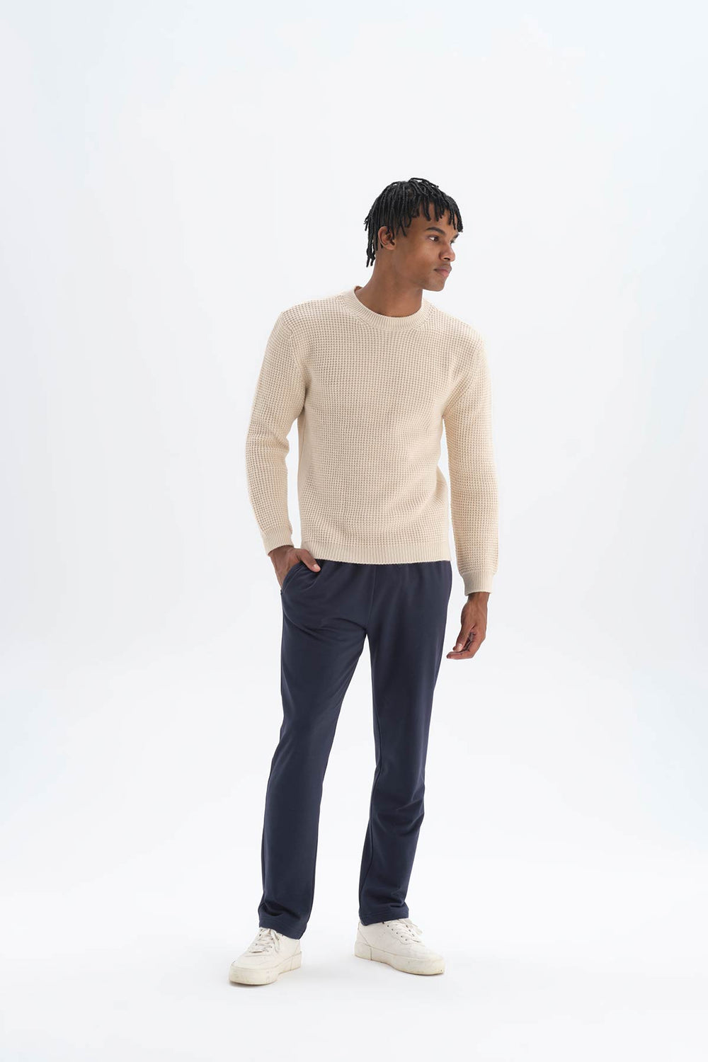 BEIGE SWEATER
