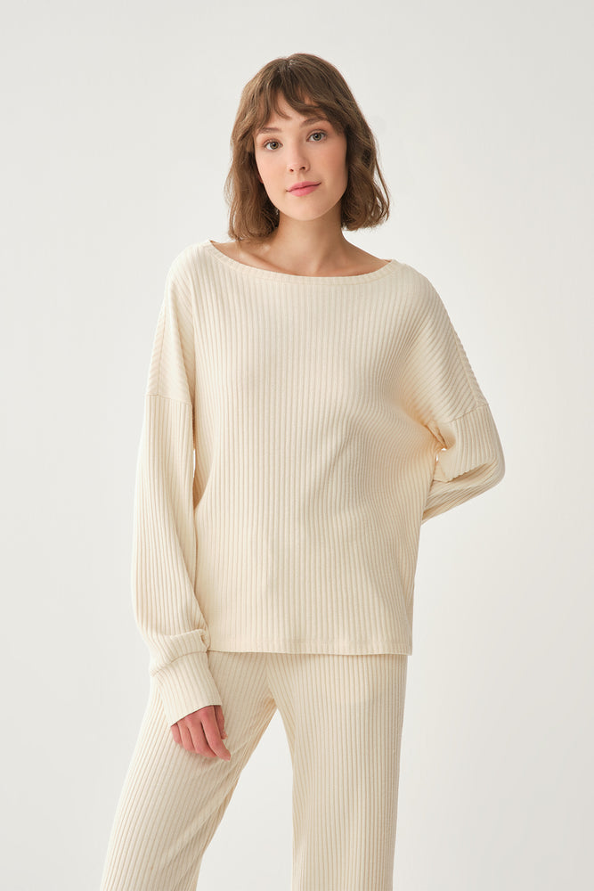 BEIGE SWEATSHIRT