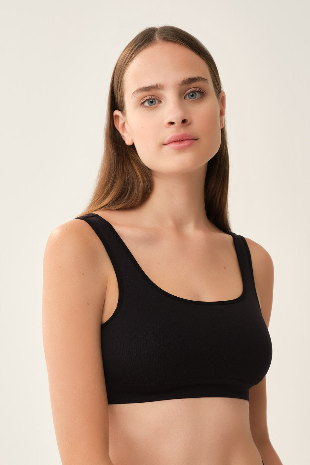 BLACK BRA