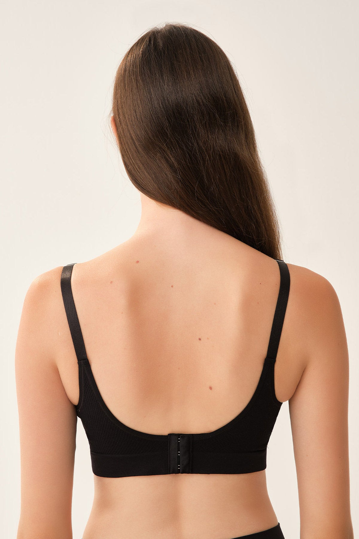 BLACK BRA