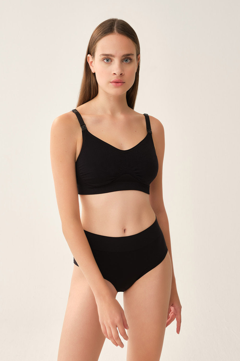 BLACK BRA