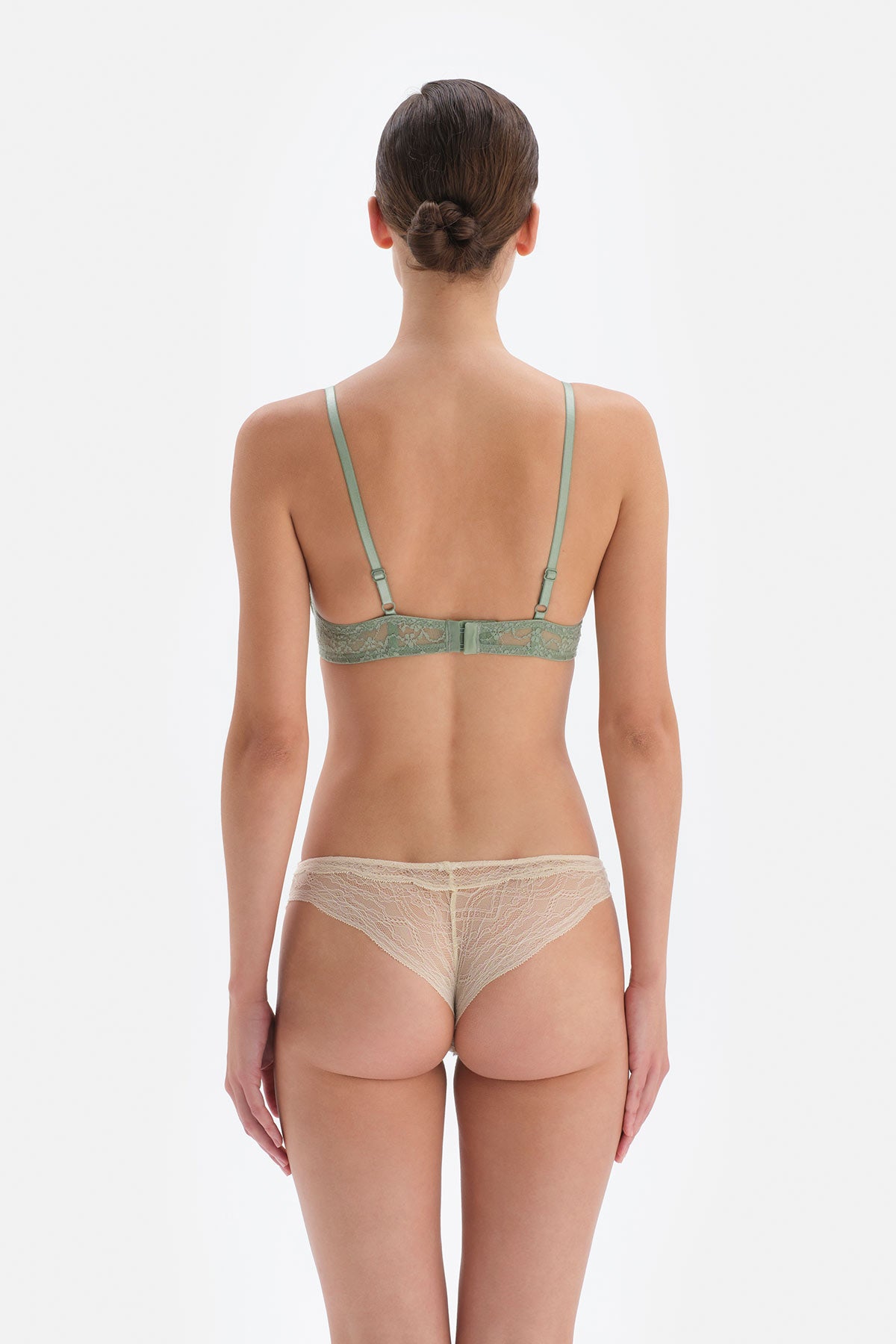 BEIGE THONG