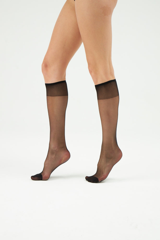 BLACK SOCKS