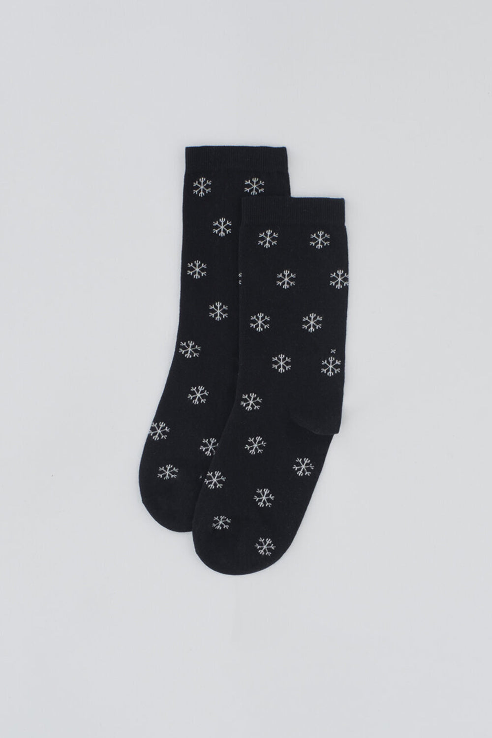 BLACK SOCKS