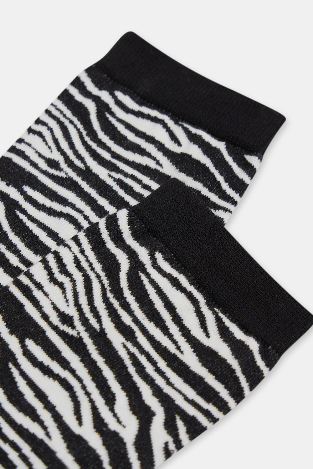 BLACK SOCKS