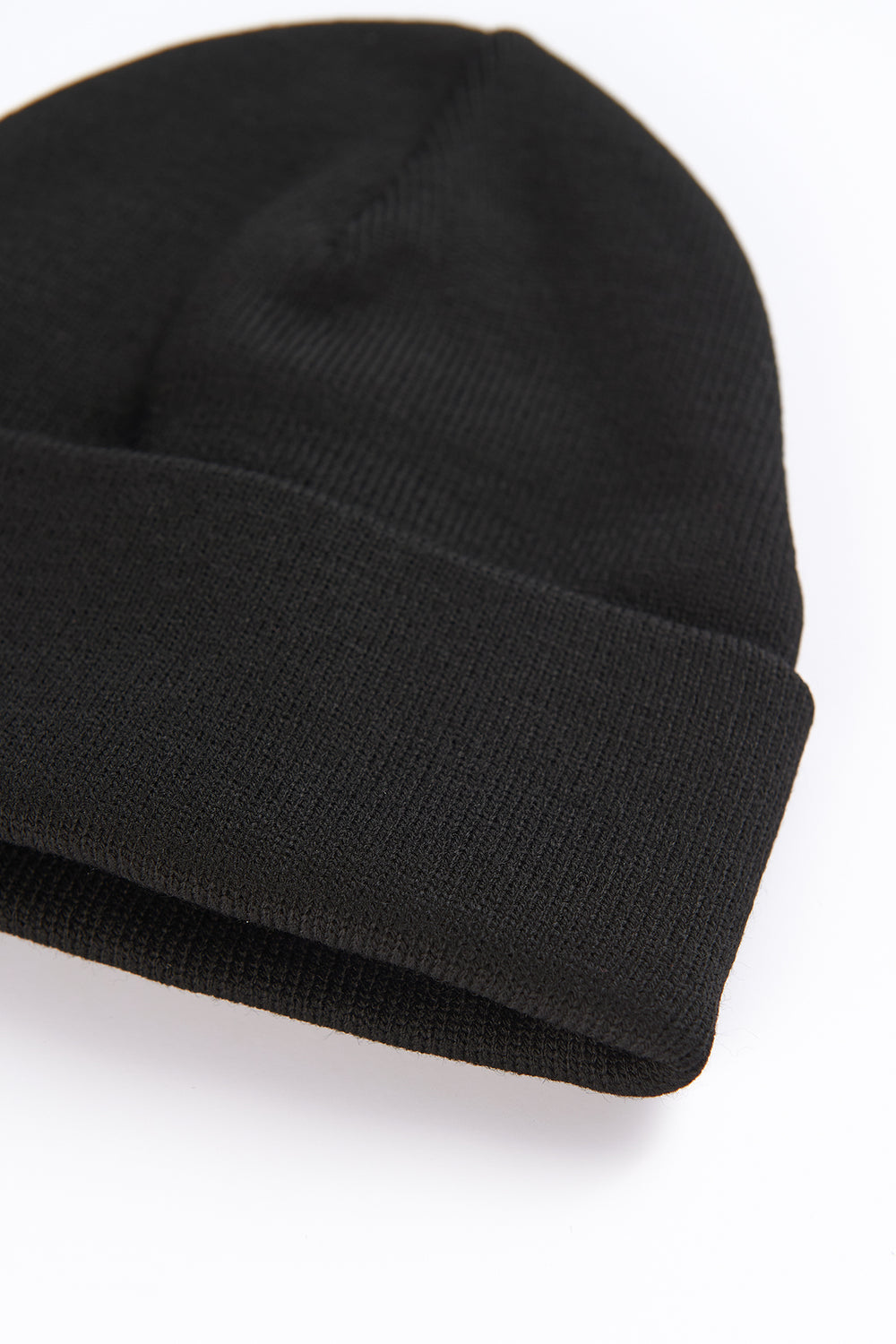 BLACK BEANIE