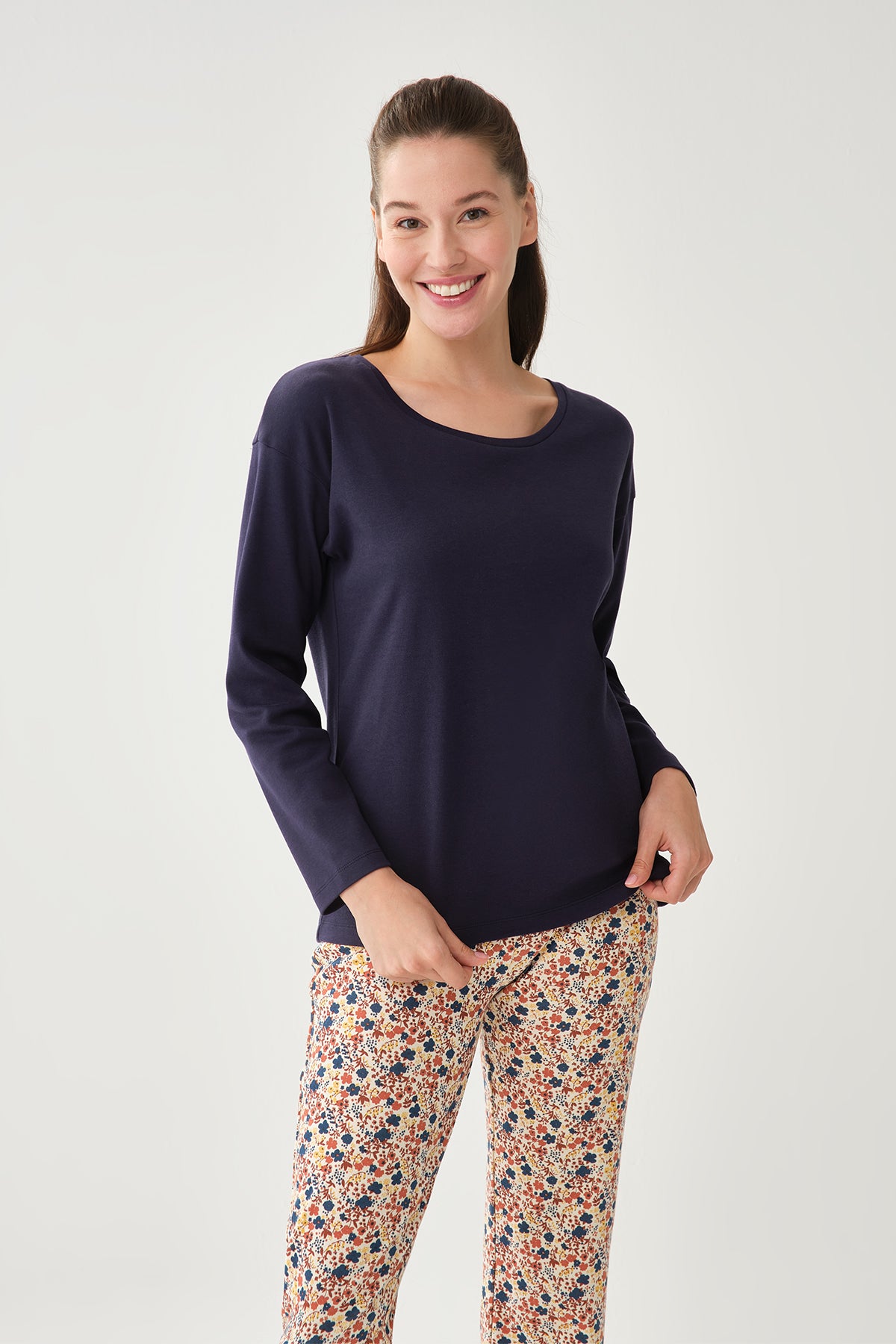 NAVY PYJAMA TOP