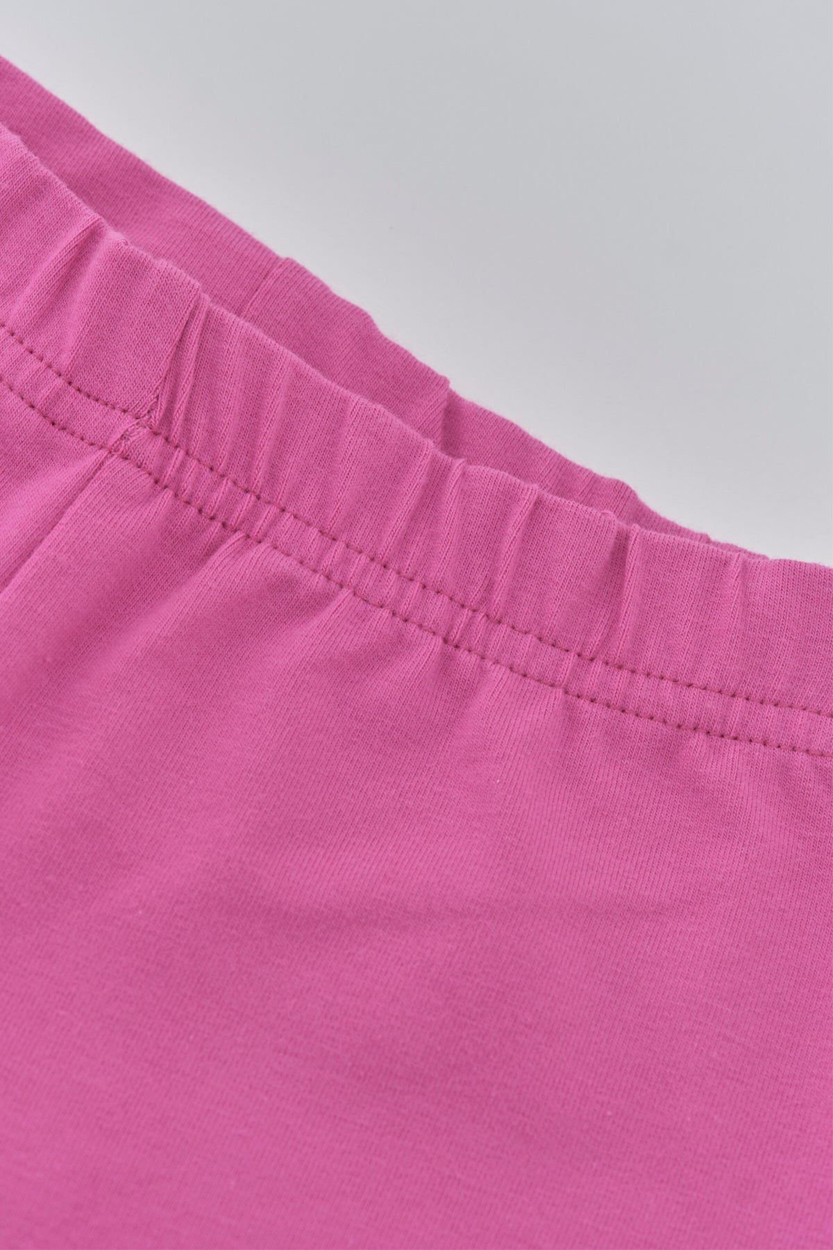 PINK LEGGINGS