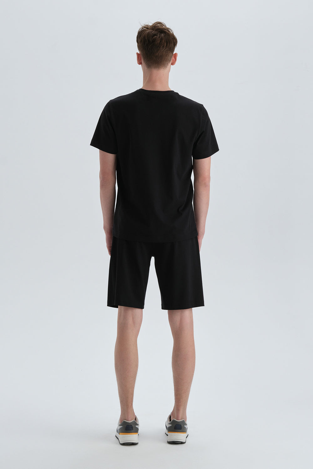 Siyah Pamuk V Yaka T-Shirt