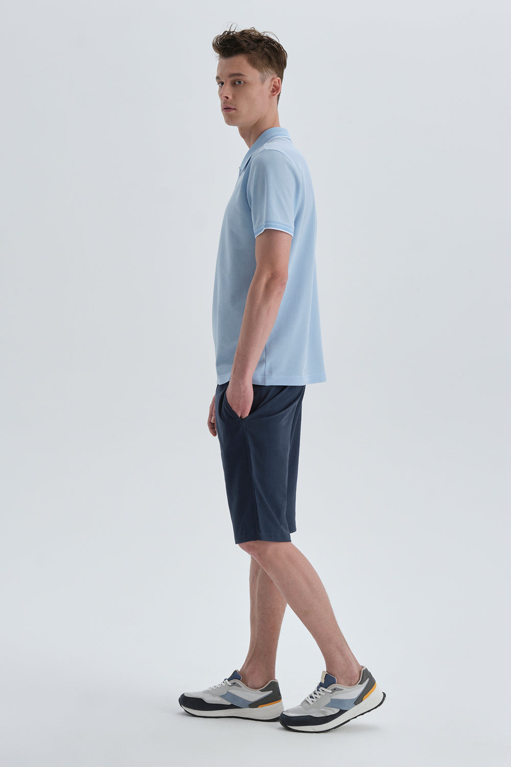 LIGHT BLUE T-SHIRT