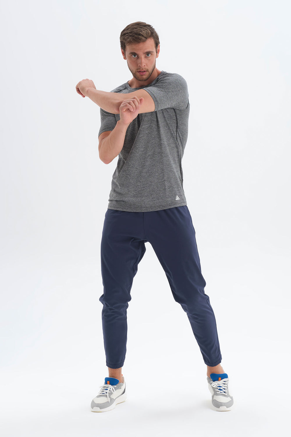 GREY T-SHIRT