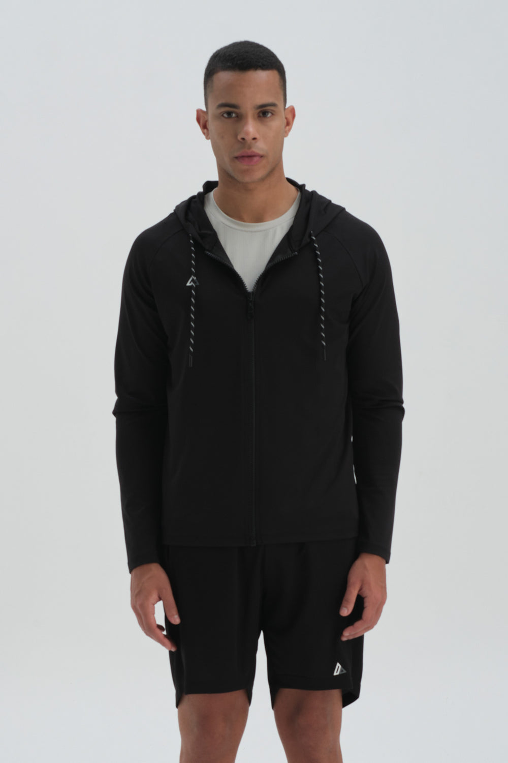 BLACK SWEATSHIRT