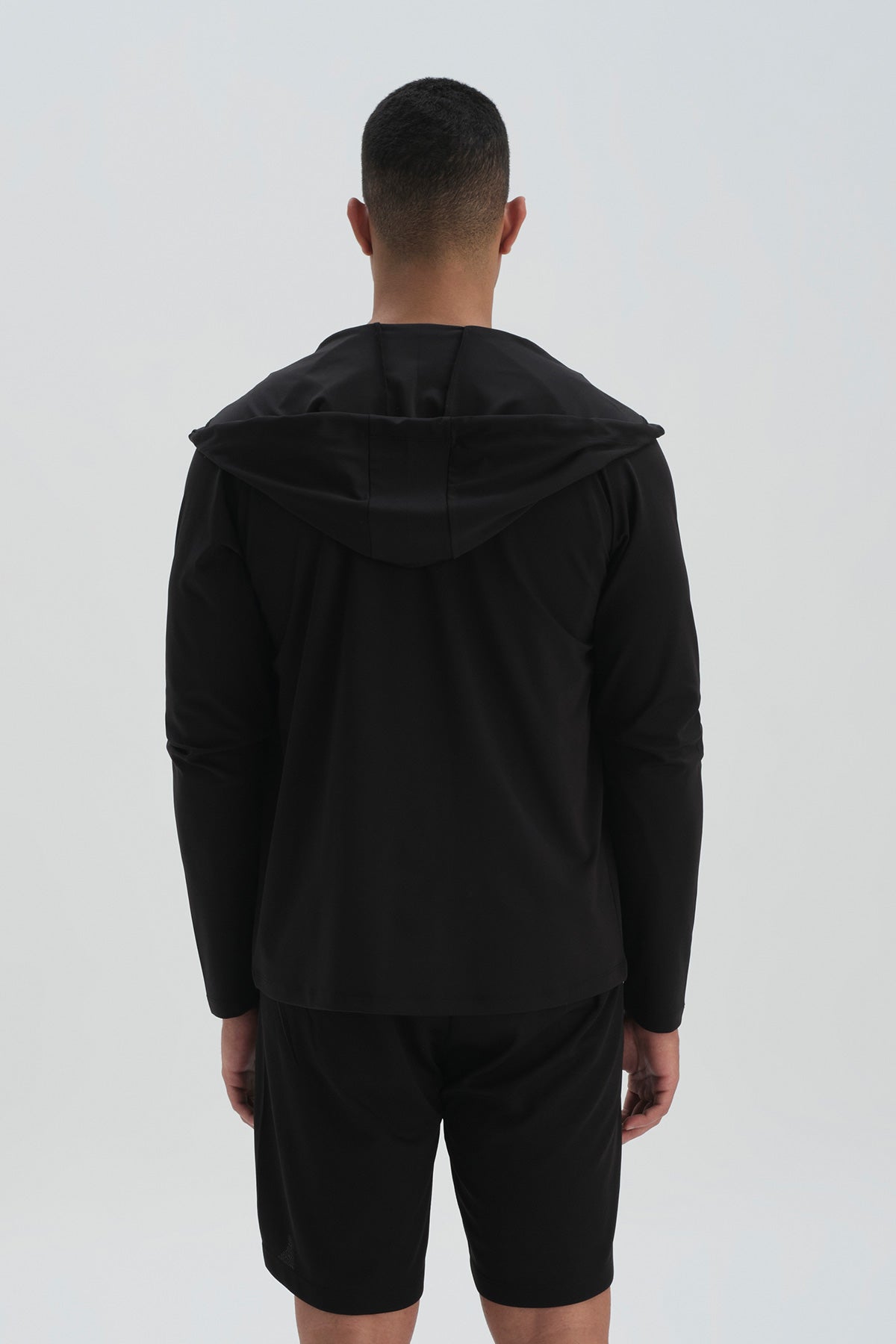 BLACK SWEATSHIRT